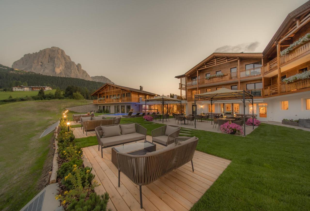 Hotel Rodella Selva di Val Gardena Exterior photo